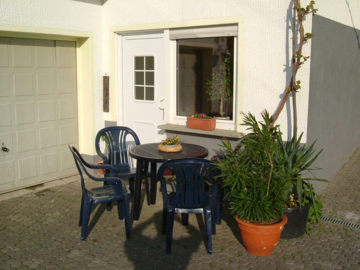 Querbach Apartment Burgen  Bagian luar foto